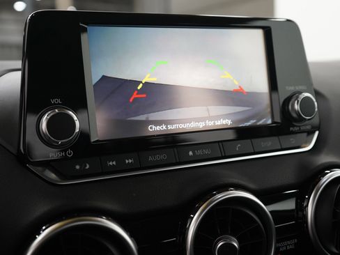 Used 2024 Nissan Sentra S image 22