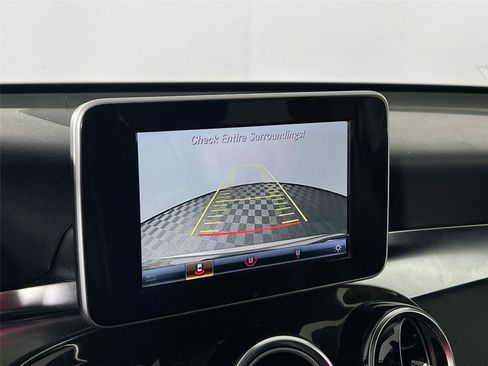 Certified 2019 Mercedes-Benz GLC 300 4MATIC image 13