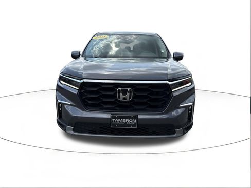 Used 2025 Honda Pilot EX-L image 8