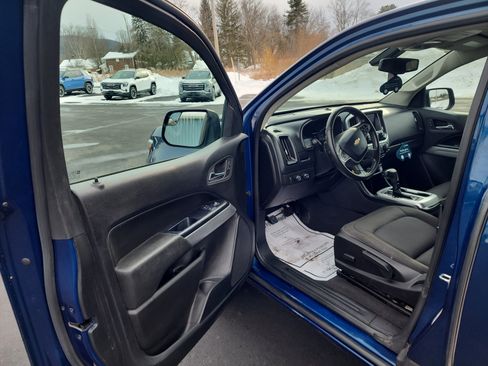 Used 2020 Chevrolet Colorado LT w/ LT Convenience Package image 10