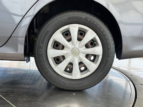 Used 2011 Toyota Corolla LE image 35