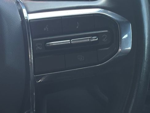 Used 2024 GMC Canyon Elevation w/ Convenience Package image 13