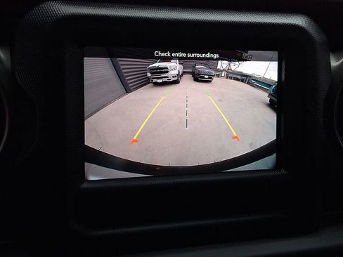 Used 2021 Jeep Wrangler Unlimited Sport image 4