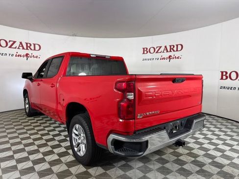 Used 2022 Chevrolet Silverado 1500 LT w/ Protection Package RWD image 6