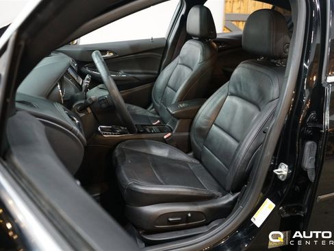 Used 2017 Chevrolet Cruze Premier image 10