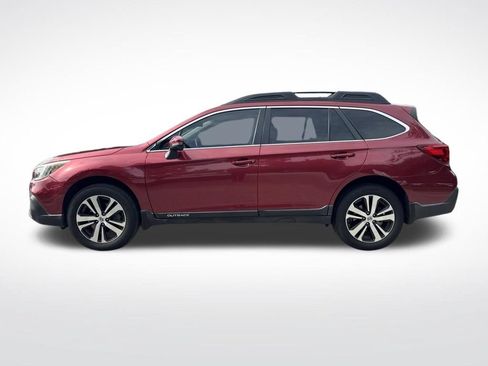 Used 2018 Subaru Outback 3.6R Limited AWD/4WD image 8