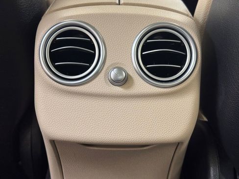 Used 2017 Mercedes-Benz C 300 4MATIC Sedan image 17