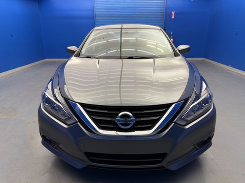 Used 2018 Nissan Altima 2.5 SR w/ SR Special Edition image 3