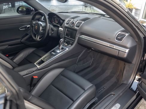 Used 2014 Porsche Cayman S image 22