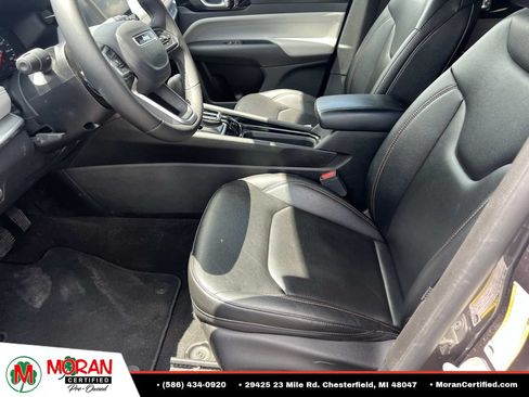 Used 2024 Jeep Compass Limited AWD/4WD image 16