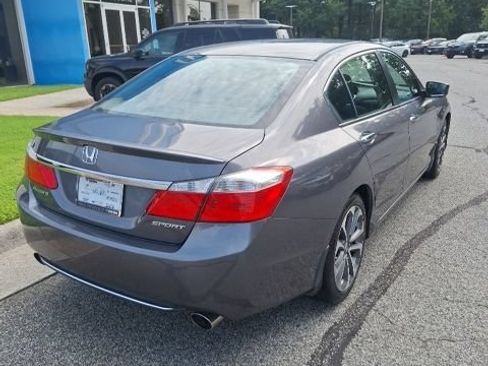 Used 2015 Honda Accord Sport image 6