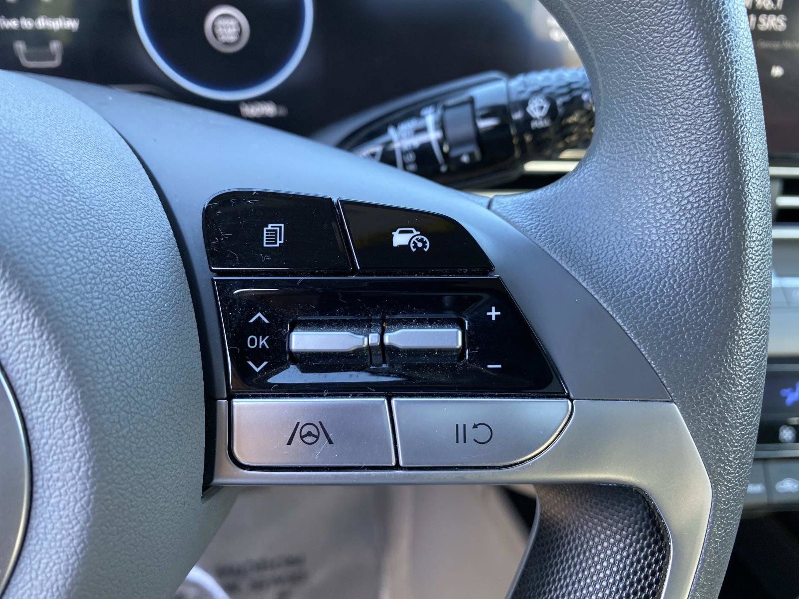 Used 2024 Hyundai Elantra SEL FWD image 15