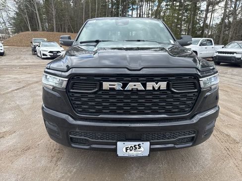 New 2026 RAM 1500 4x4 Crew Cab image 8