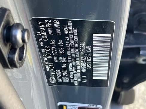 New 2026 Hyundai Venue SE FWD image 22