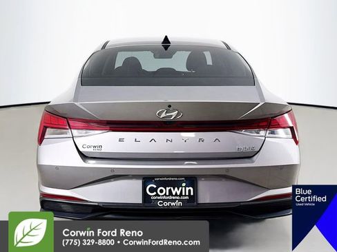 Used 2023 Hyundai Elantra Limited image 9