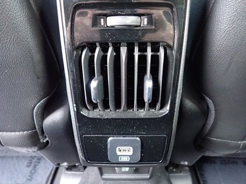 Certified 2022 Jeep Compass Limited image 15