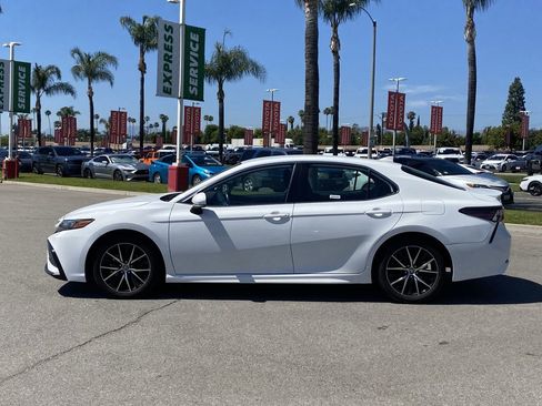 Certified 2023 Toyota Camry SE image 2