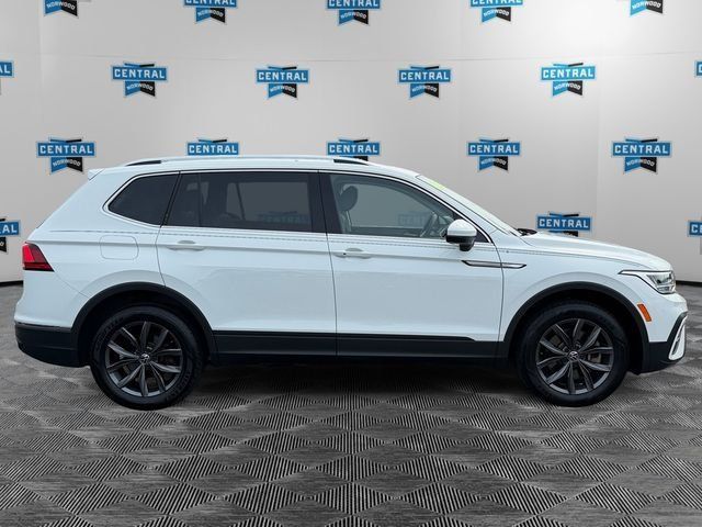 Used 2022 Volkswagen Tiguan SE FWD image 6
