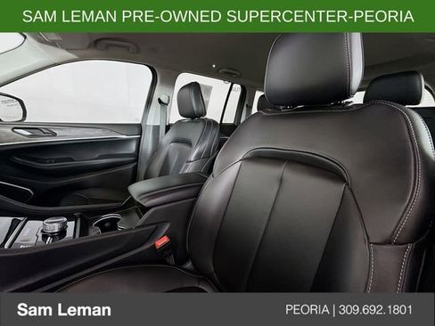 Used 2024 Jeep Grand Cherokee Limited image 22