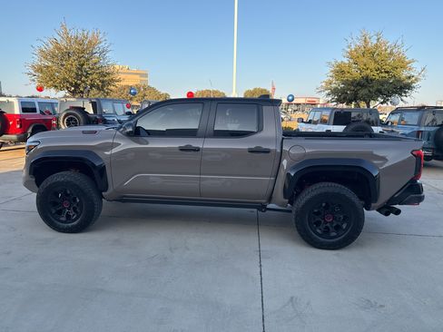 Used 2025 Toyota Tacoma TRD Pro image 3