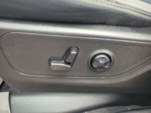 Used 2019 RAM 1500 Big Horn AWD/4WD image 34