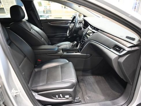 Used 2019 Cadillac XTS Luxury FWD image 10