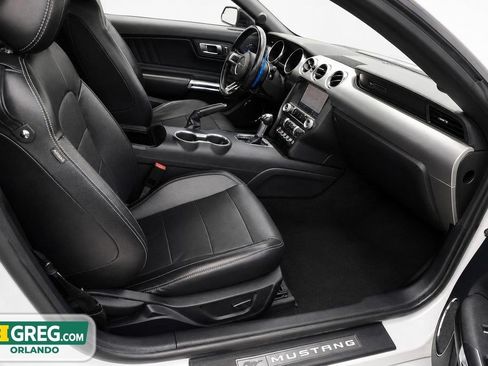 Used 2020 Ford Mustang Premium RWD image 15