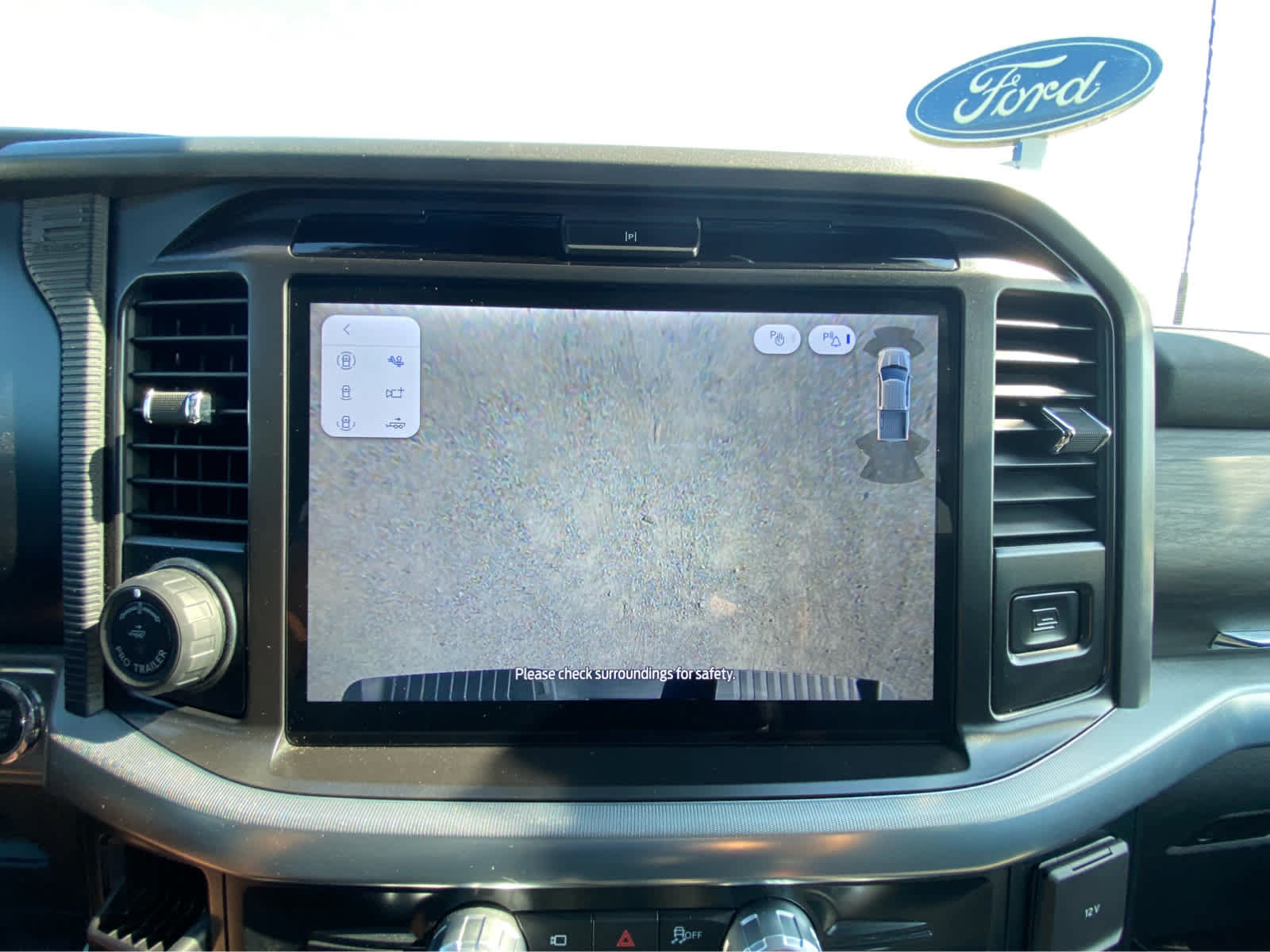 Used 2025 Ford F150 Lariat w/ Equipment Group 502A High AWD/4WD image 40