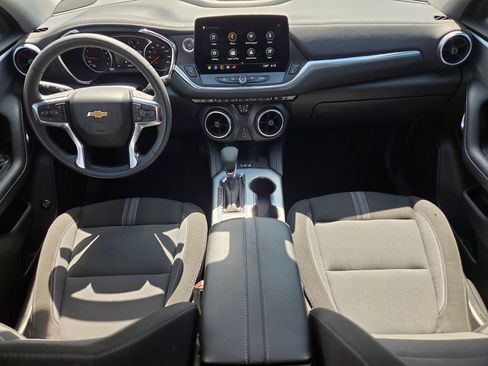 Used 2024 Chevrolet Blazer LT w/ Convenience Package FWD image 9