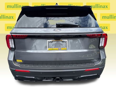 New 2026 Ford Explorer ST-Line w/ ST-Line Street Pack RWD image 15