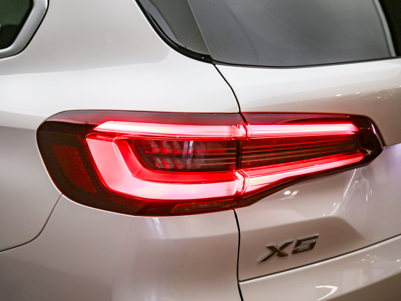 Certified 2023 BMW X5 xDrive40i w/ Climate Comfort Package AWD/4WD image 12