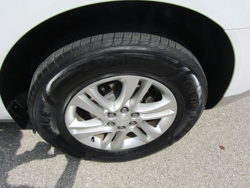 Used 2020 Buick Enclave Essence w/ Trailering Package, 5000 lbs. FWD image 10