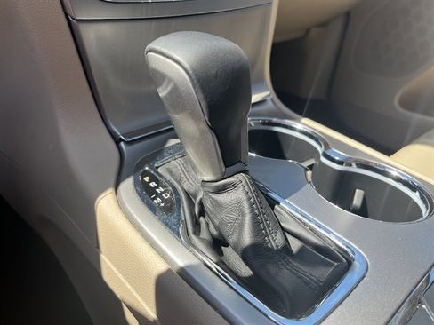 Used 2018 Jeep Grand Cherokee Limited w/ Luxury Group II AWD/4WD image 29