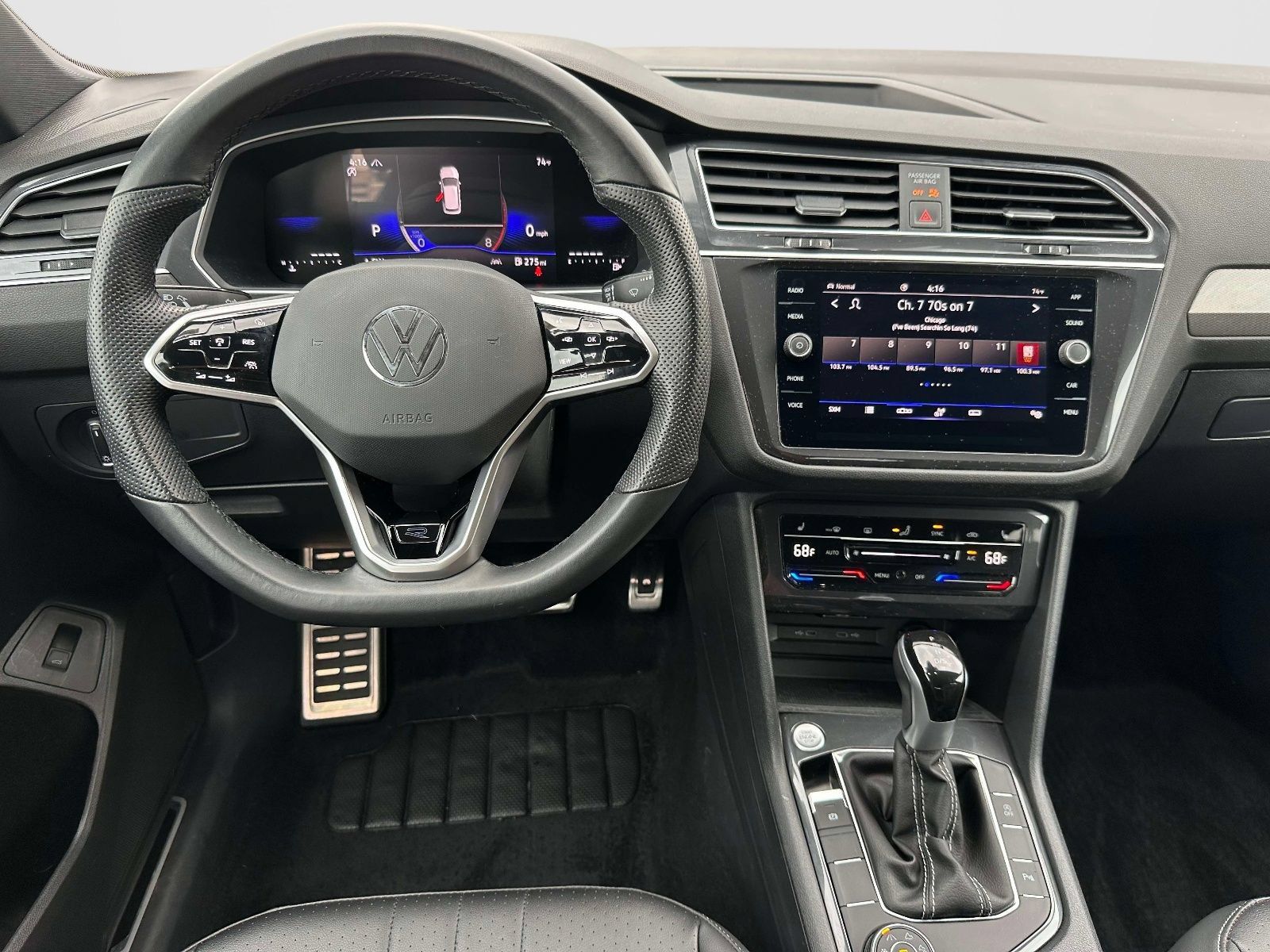 Certified 2024 Volkswagen Tiguan SE R-Line AWD/4WD image 8