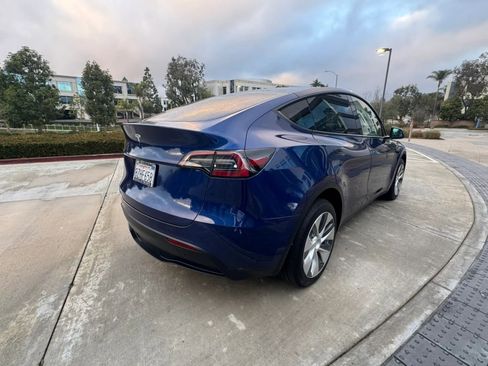 Used 2024 Tesla Model Y Long Range image 8