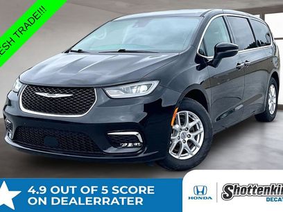 Used 2023 Chrysler Pacifica Touring-L
