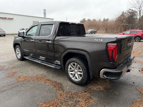 Used 2019 GMC Sierra 1500 SLT w/ SLT Convenience Package image 12