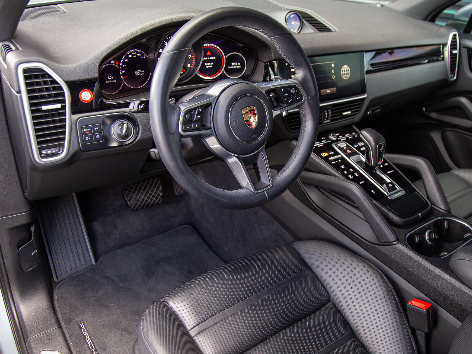 Certified 2023 Porsche Cayenne AWD/4WD image 4