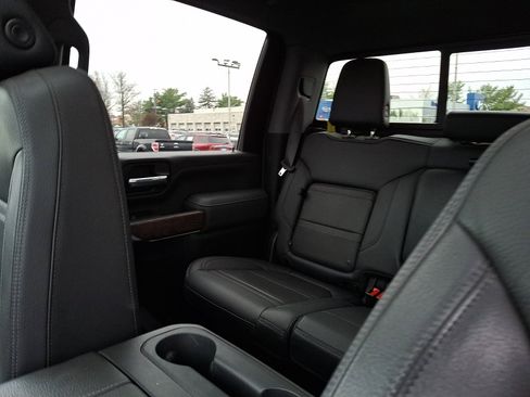 Certified 2022 GMC Sierra 2500 Denali w/ Denali Ultimate Package image 18