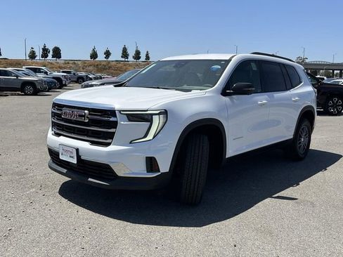 New 2025 GMC Acadia Elevation image 7