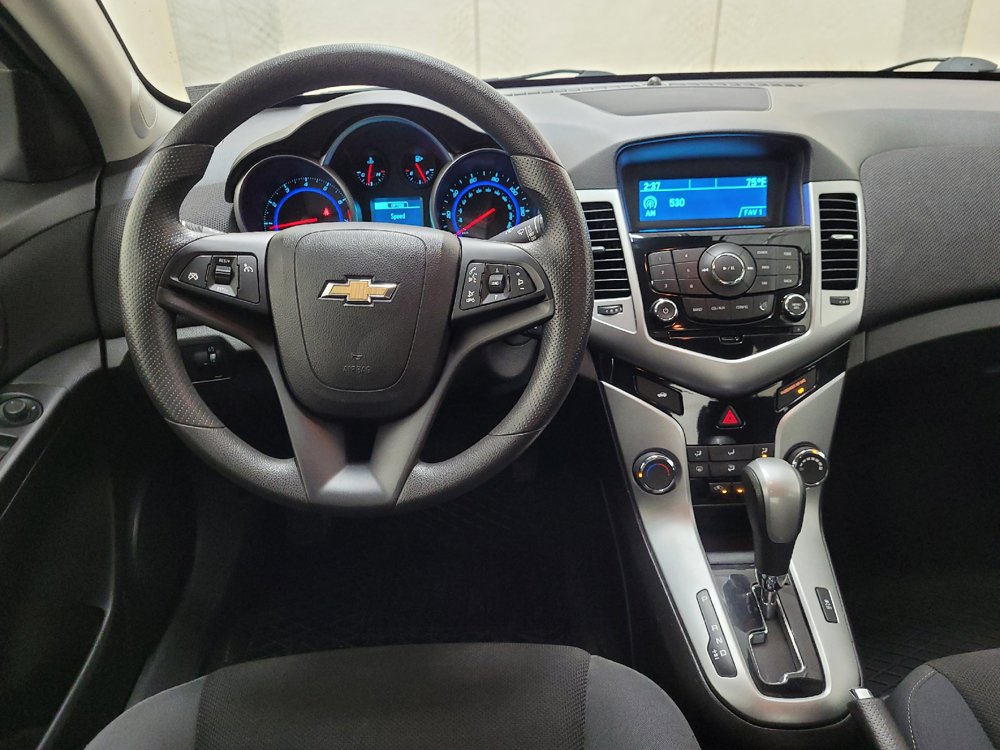Used 2016 Chevrolet Cruze LT FWD image 22