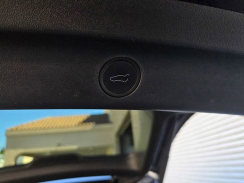 Used 2024 Tesla Model Y Long Range AWD/4WD image 26