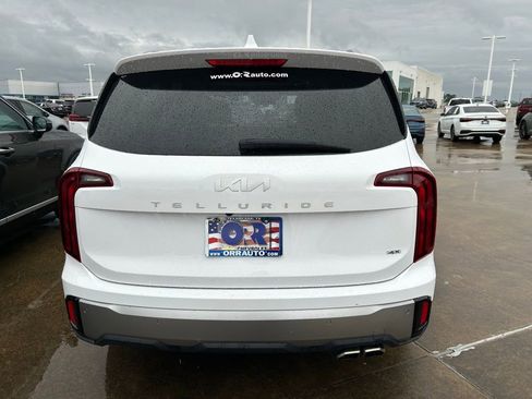 Used 2025 Kia Telluride S image 6