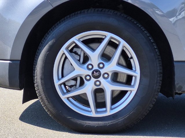 Used 2024 Ford Edge SEL AWD/4WD image 17