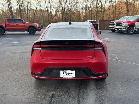 Used 2024 Toyota Prius XLE image 30