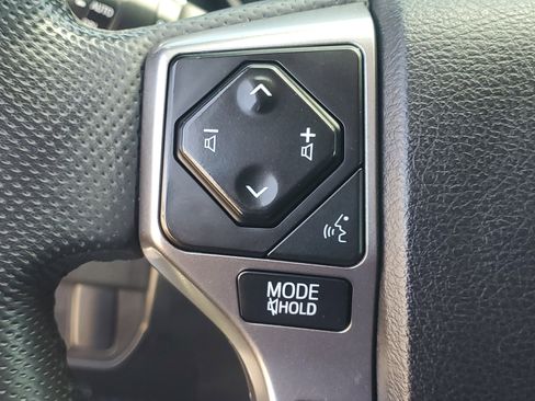 Used 2021 Toyota Tacoma SR5 RWD image 22