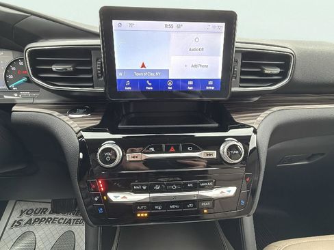 Used 2023 Ford Explorer Limited w/ Class IV Trailer Tow Package image 13