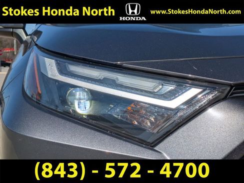 Used 2022 Toyota RAV4 XLE Premium image 10