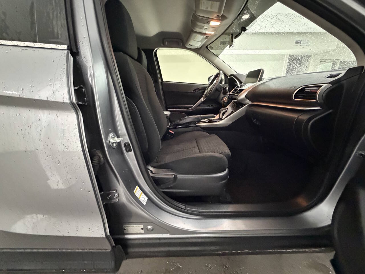Used 2018 Mitsubishi Eclipse Cross LE AWD/4WD image 14