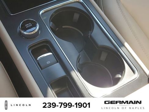 New 2026 Lincoln Corsair Premiere image 31